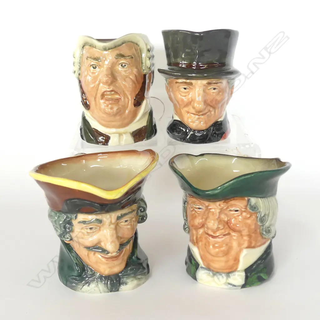 4 SMALL DOULTON CHARACTER JUGS - PARSON BROWN, SGT BUZZFUZZ , JOHN PEEL, DICK TURPIN Image 1++