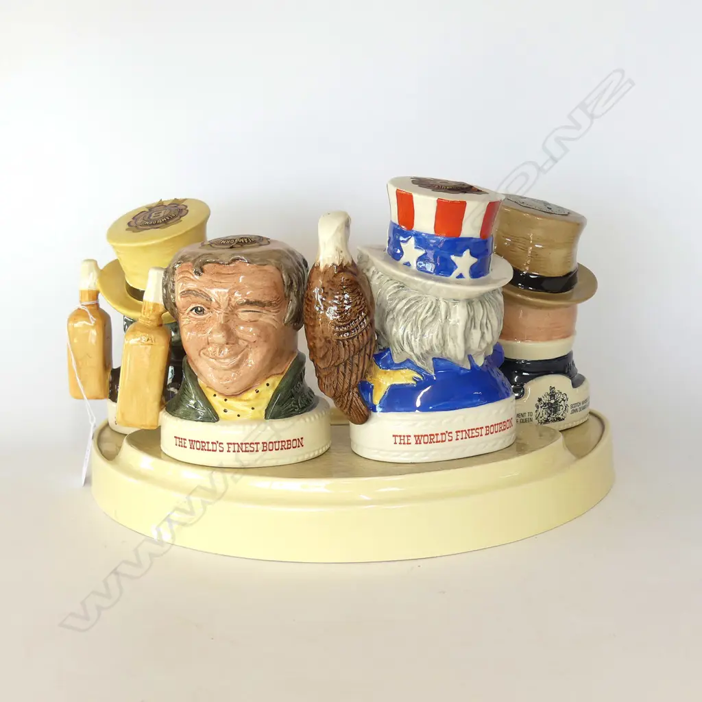 4 DOULTON CHARACTER WHISKY DECANTERS ON DISPLAY STAND  Image 1++