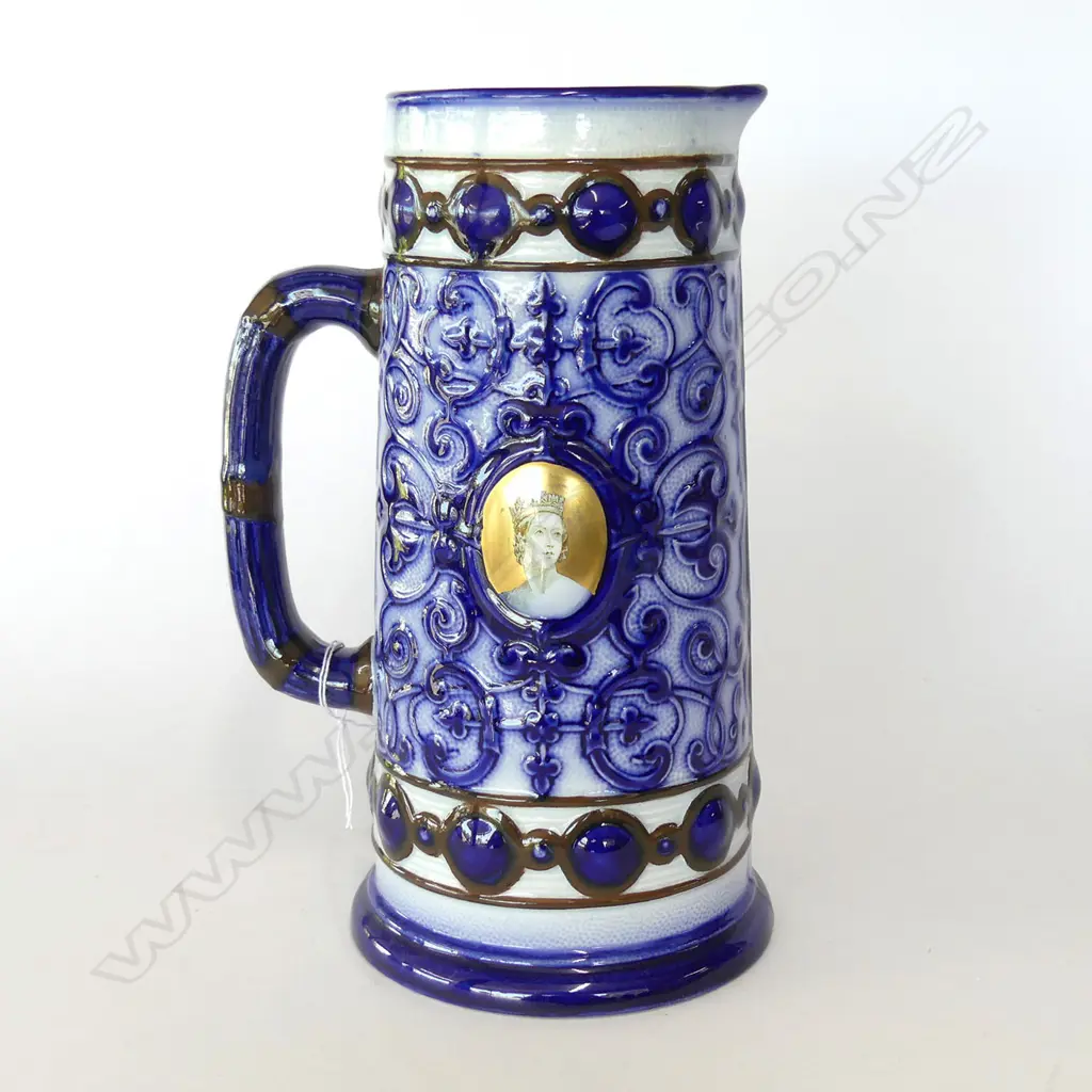 DOULTON BURSLEM "SYDENHAM" JUG RELIEF MOULDED AND WITH PORTRAITS OF QUEEN VICTORIAN EITHER SIDE H.205mm Image 1++