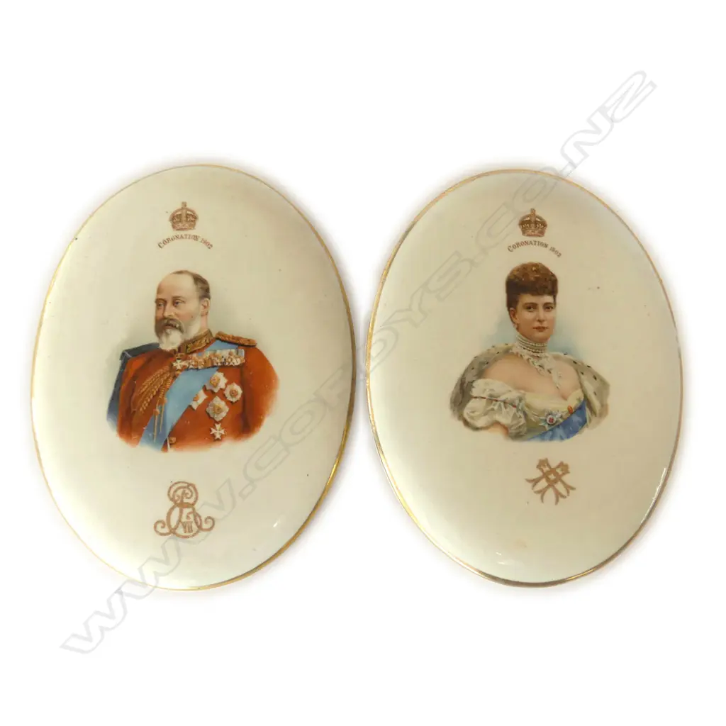 PAIR DOULTON OVAL PORTRAIT PLAQUES FOR CORONATION 1902 135 X 100mm Image 1++