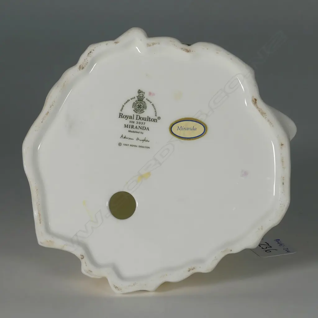 DOULTON FIGURE: MIRANDA HN3037 c1987-1990 Image 1++