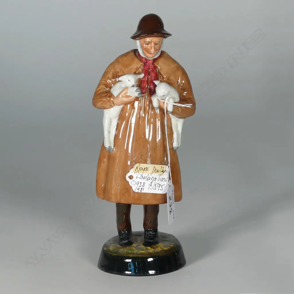 DOULTON FIGURE: LAMBING TIME HN1890 c1938-1981 Image 1++