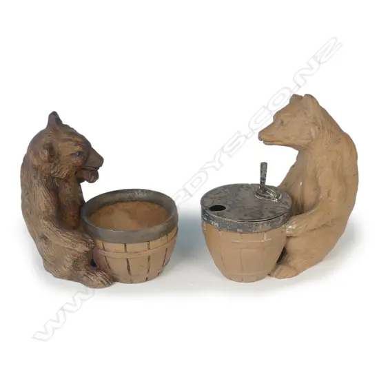 PAIR DOULTON LAMBETH SILICON BEAR SALT & PEPPER POTS w SILVER RIMS