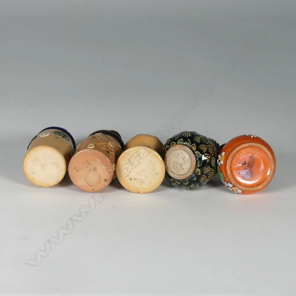 5 DOULTON LAMBETH MINIATURE ART NOUVEAU VASES Image 1++