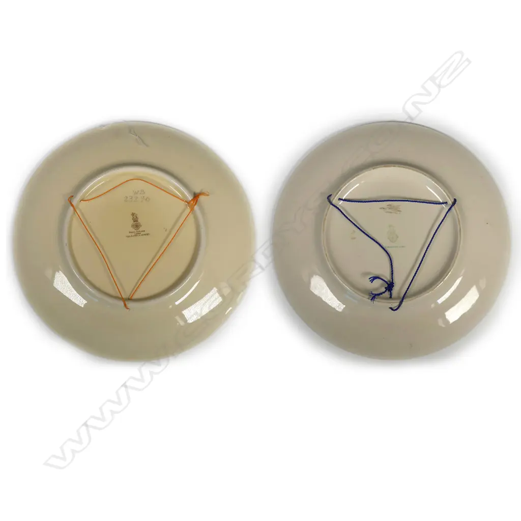2 DOULTON CHARGERS - RUSTIC ENGLAND & ENGLISH COTTAGES D.340mm Image 1++