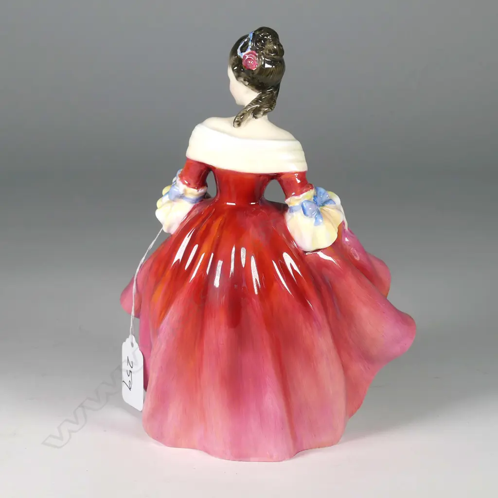 DOULTON FIGURE;  SOUTHERN BELLE HN2229 c1958-1985 Image 1++
