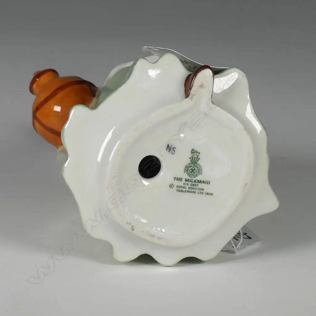 DOULTON FIGURE;  THE MILKMAID HN2057 c1975-1982 Image 1++