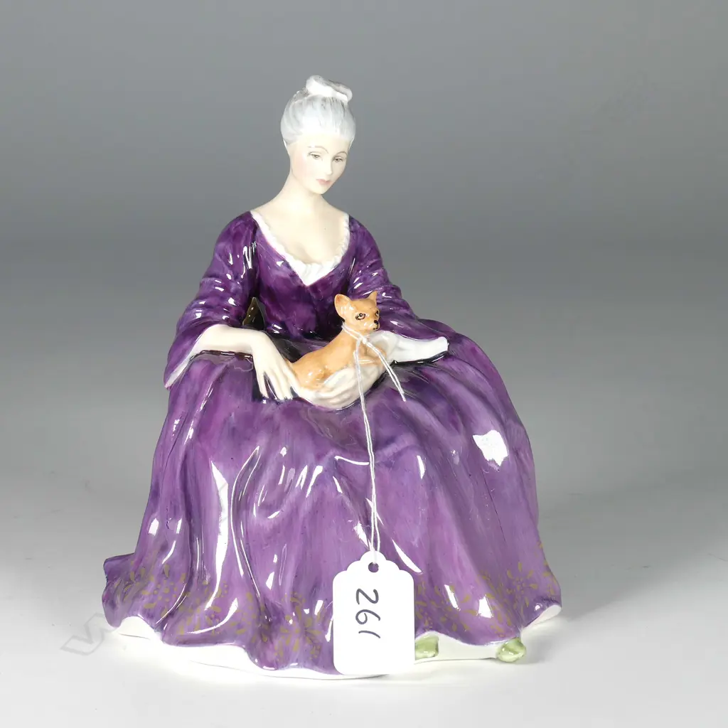 DOULTON FIGURE: CHARLOTTE HN2421 c1972-1986 Image 1++