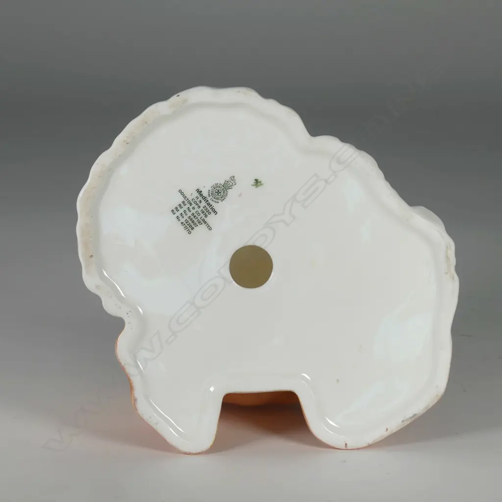 DOULTON FIGURE: MEDITATION HN2330 c1971-1983 Image 1++