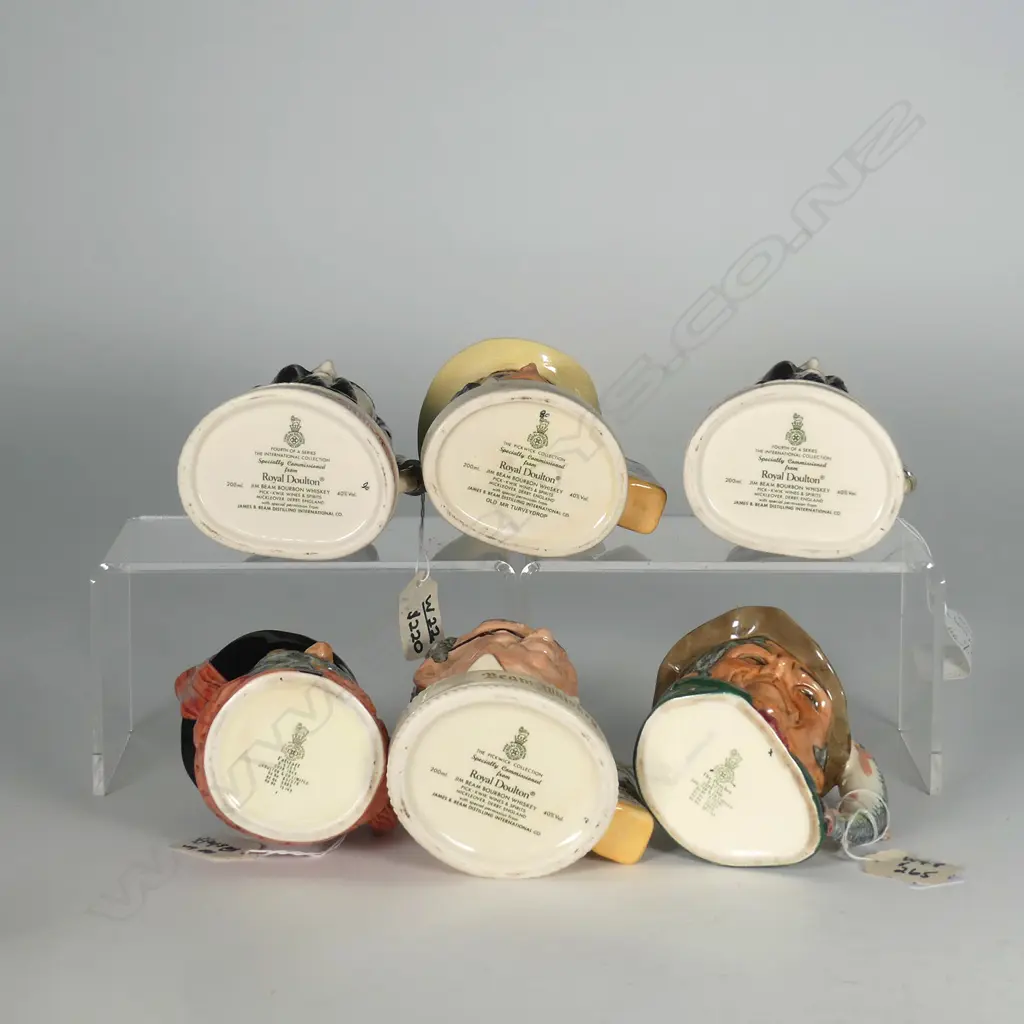 6 DOULTON CHARACTER WHISKY CONTAINERS Image 1++