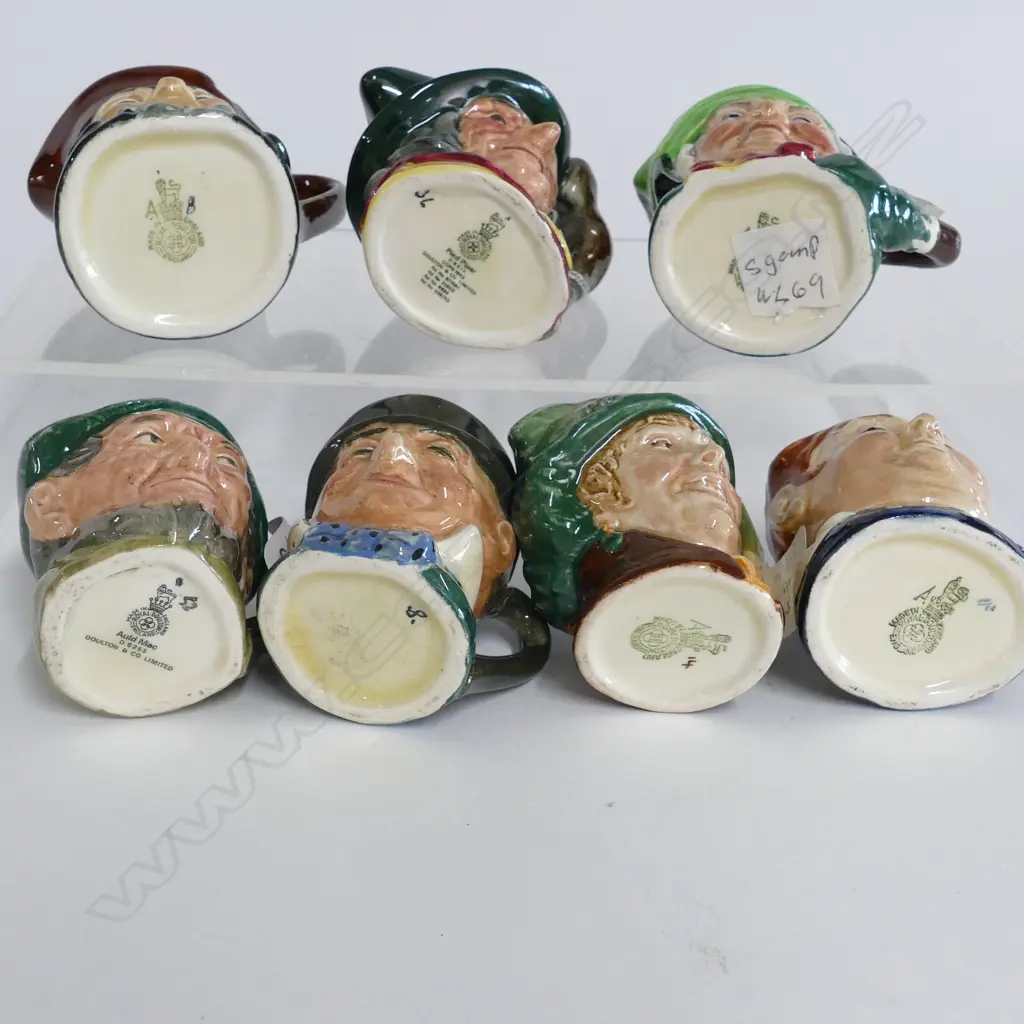 7 MINI DOULTON CHARACTER JUGS, INCLD. PIED PIPER, FAT BOY, ETC Image 1++