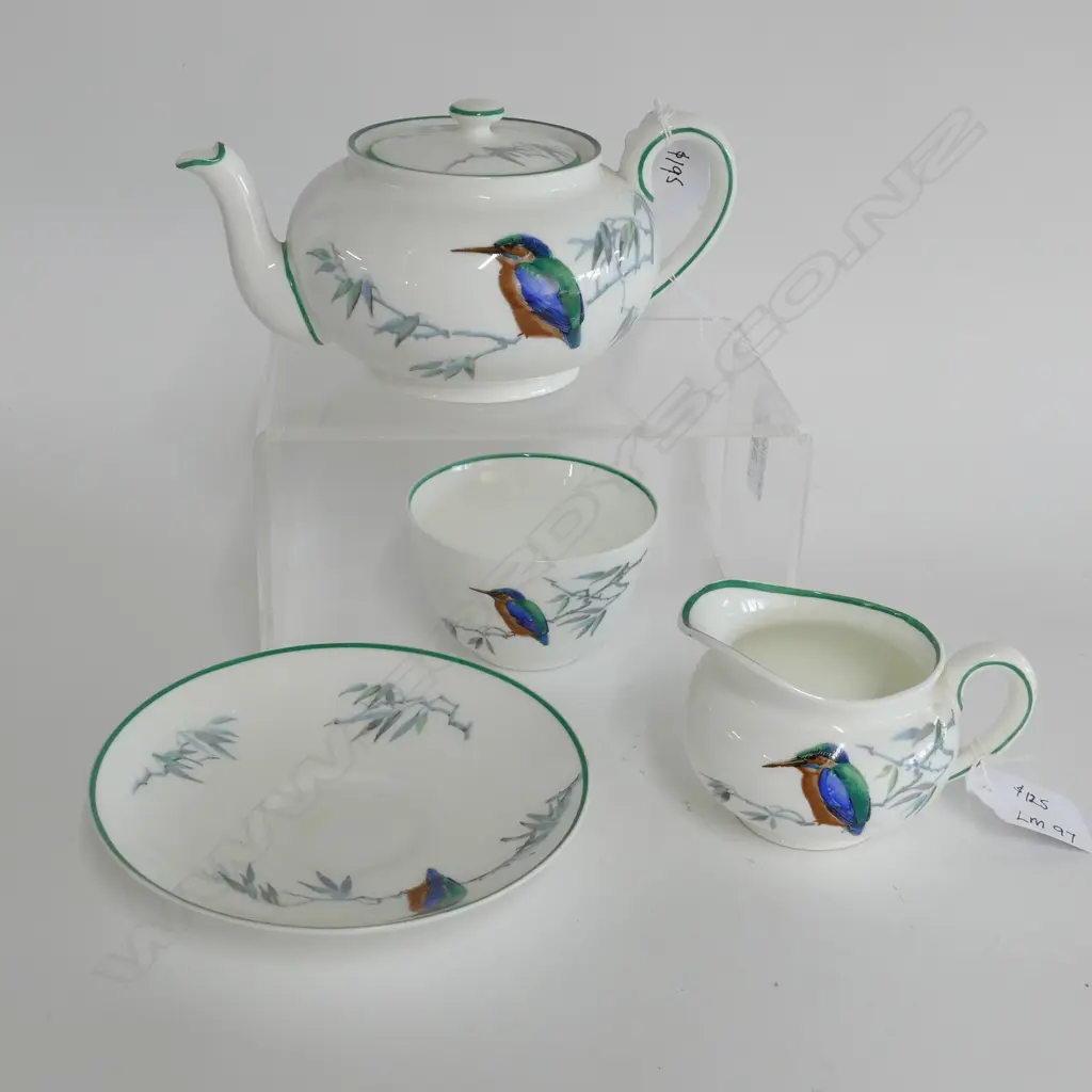 ROYAL DOULTON KINGFISHER TEAPOT, MILK, SUGAR AND SAUCER Image 1++