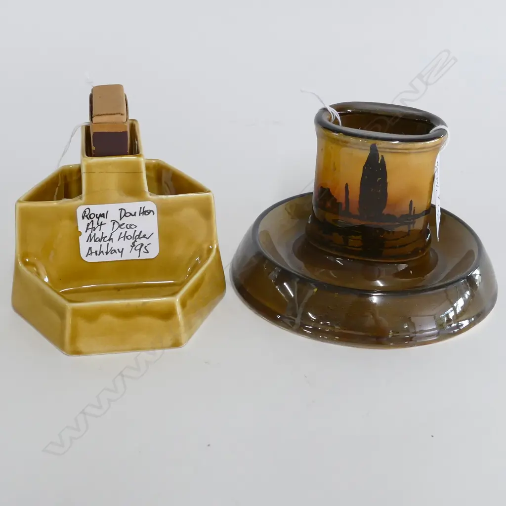 2 ROYAL DOULTON MATCH HOLDERS / ASHTRAYS Image 1++