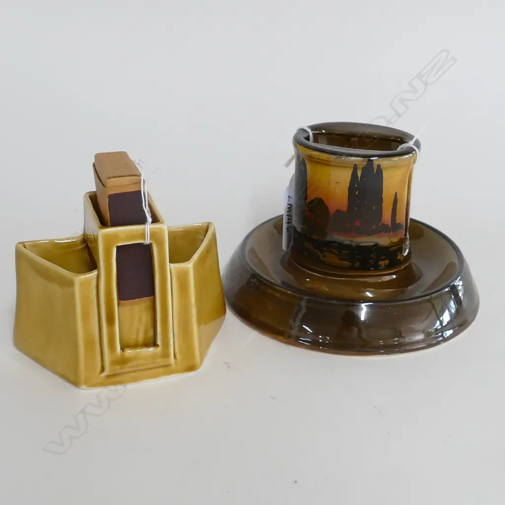 2 ROYAL DOULTON MATCH HOLDERS / ASHTRAYS Image 1++