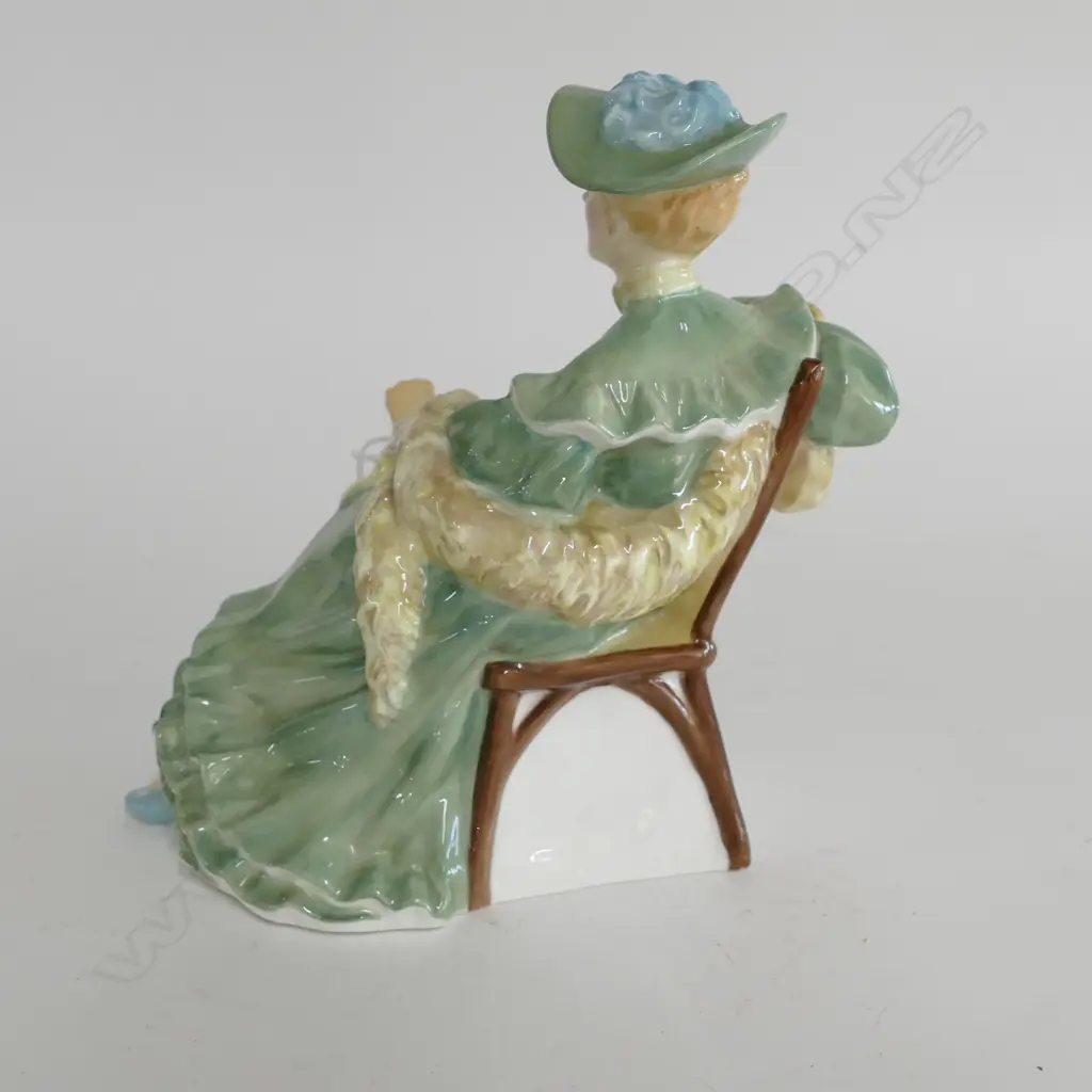 ROYAL DOULTON FIGURINE ASCOT Image 1++