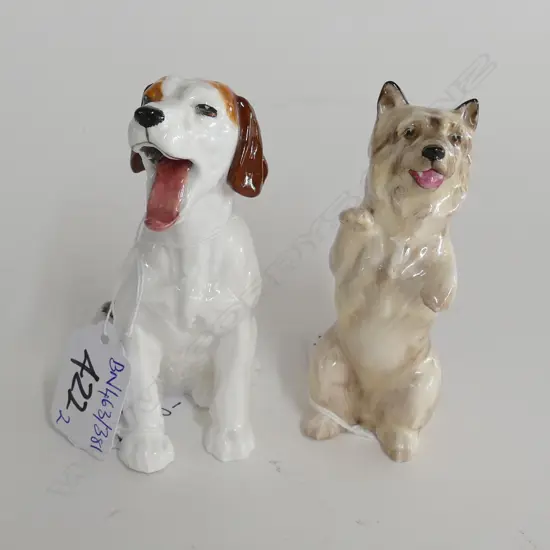 2 ROYAL DOULTON DOG FIGURINES; YAWNING DOG & BEGGING DOG 95MM H
