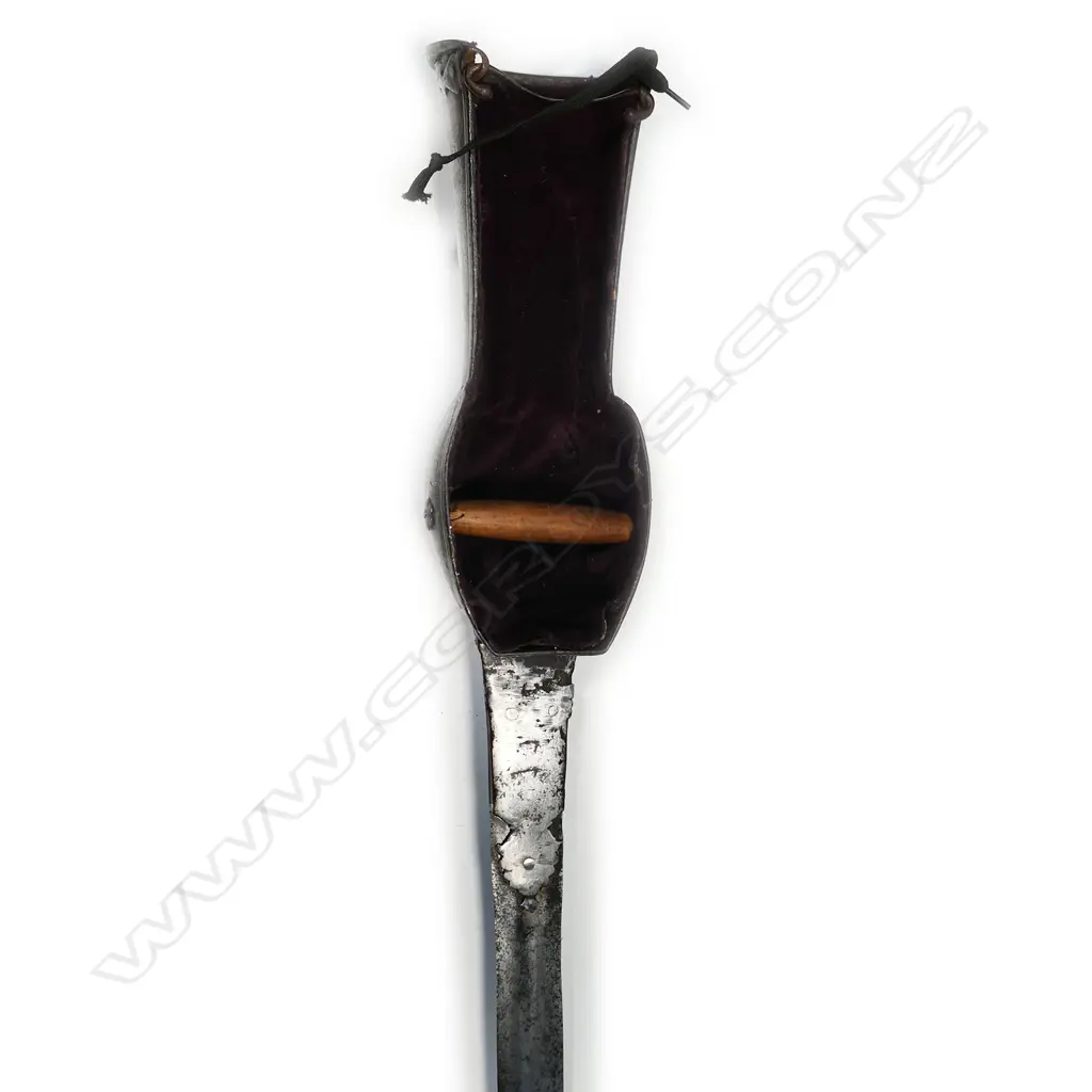 An Indian gauntlet sword (patta), late 18thC in later scabbard, Image 1++