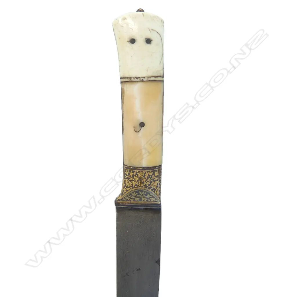 A 19thC Indian kard dagger, in finely pierced and gilded scabbard, the tapering single edged blade of finely watered steel, forte and hilt with gold koftgari and ivory grips, Image 1++