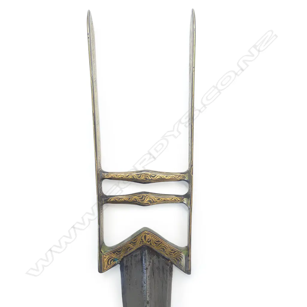 An Indian katar (punch dagger) with fine watered (wootz) steel blade, Image 1++