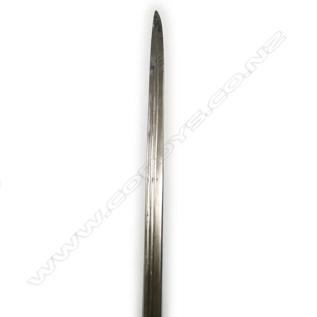 An Indian sword (jumgheerdha), 17/18thC, with gold niello decoration to the hilt, Image 1++