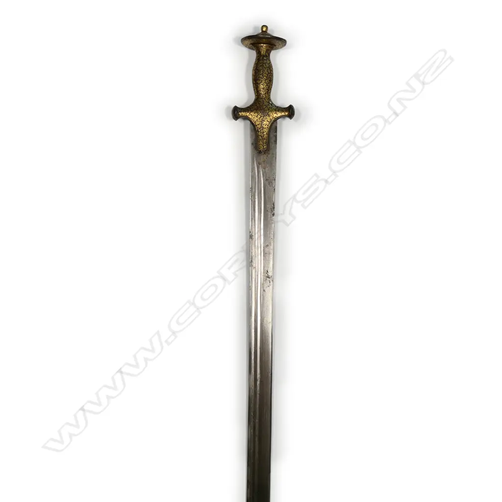 An Indian sword (jumgheerdha), 17/18thC, with gold niello decoration to the hilt, Image 1++