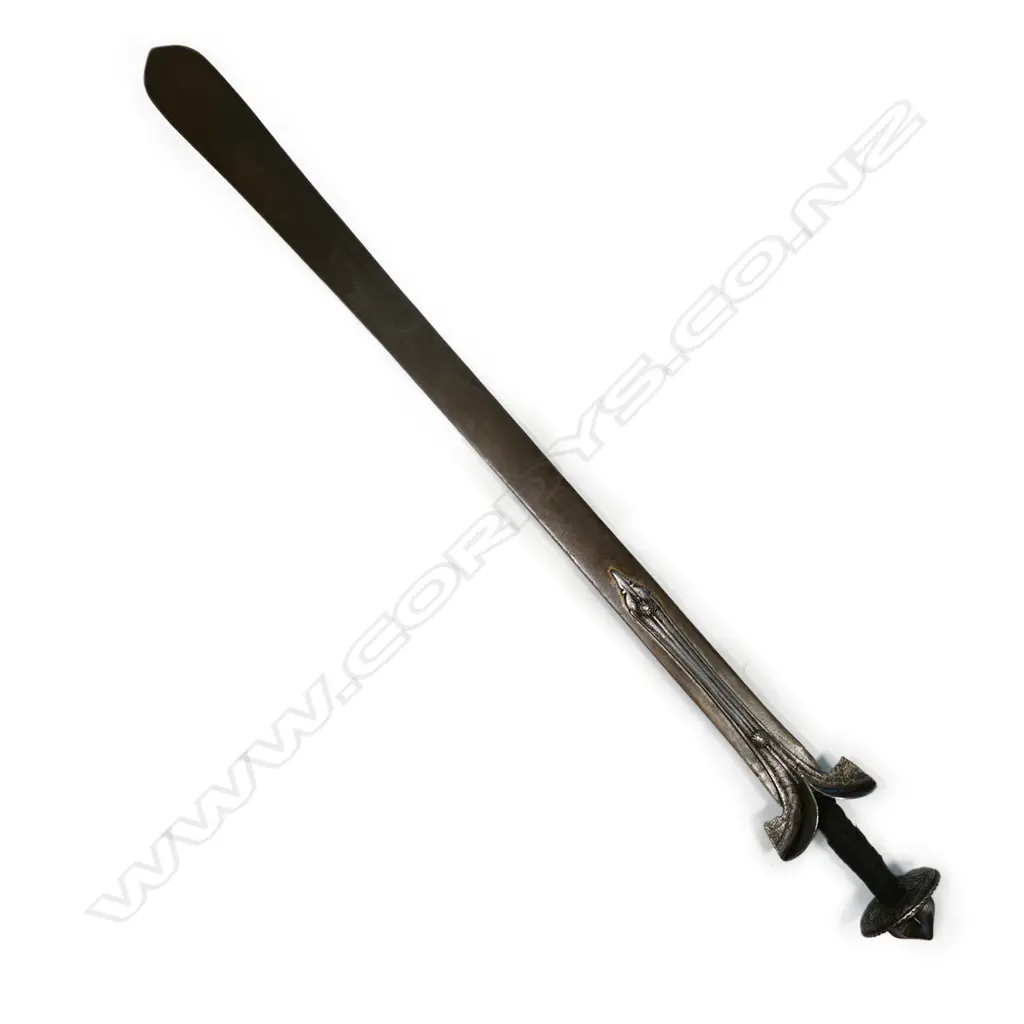 An early Indian Khandar sword, with hilt of 14-15thC form, Image 1++