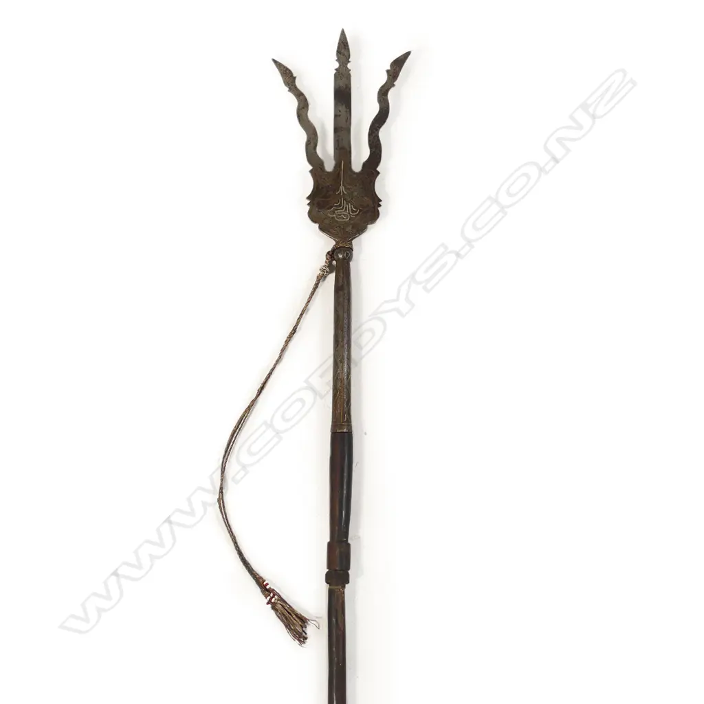 An Indo-Persian trident spear, steel inlaid with yellow and white brass, Image 1++