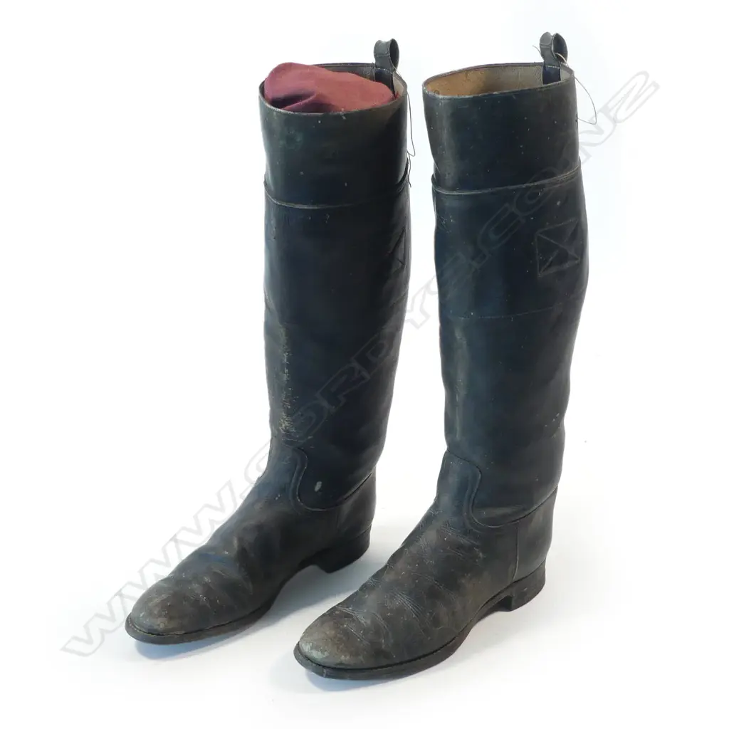 A pair of 19thC leather riding boots. Image 1++