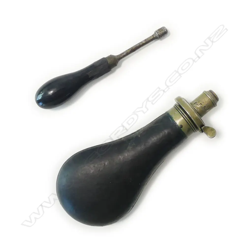 A fine early19thC .18 bore muzzle loading percussion double barrel sporting gun, by John Manton & Son, London, in baize lined fitted mahogany case. Image 1++