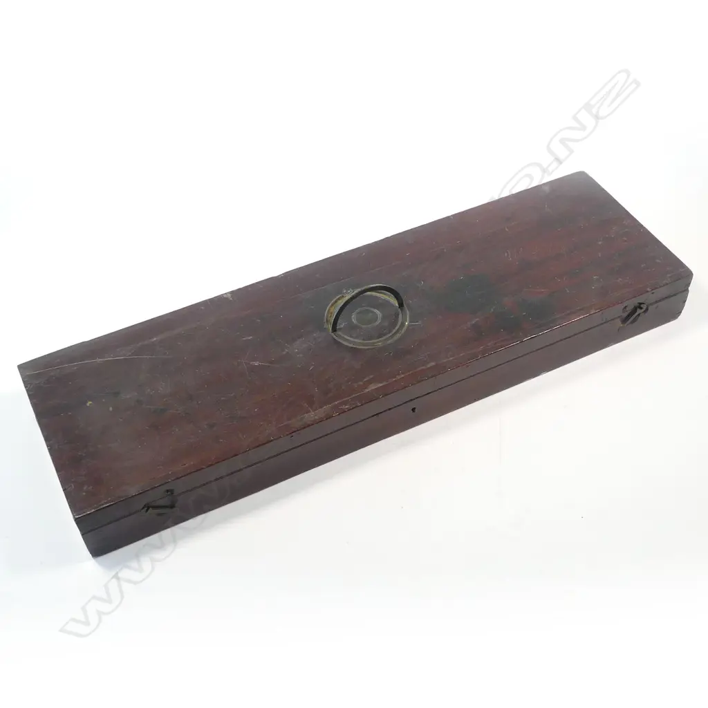 A fine early19thC .18 bore muzzle loading percussion double barrel sporting gun, by John Manton & Son, London, in baize lined fitted mahogany case. Image 1++
