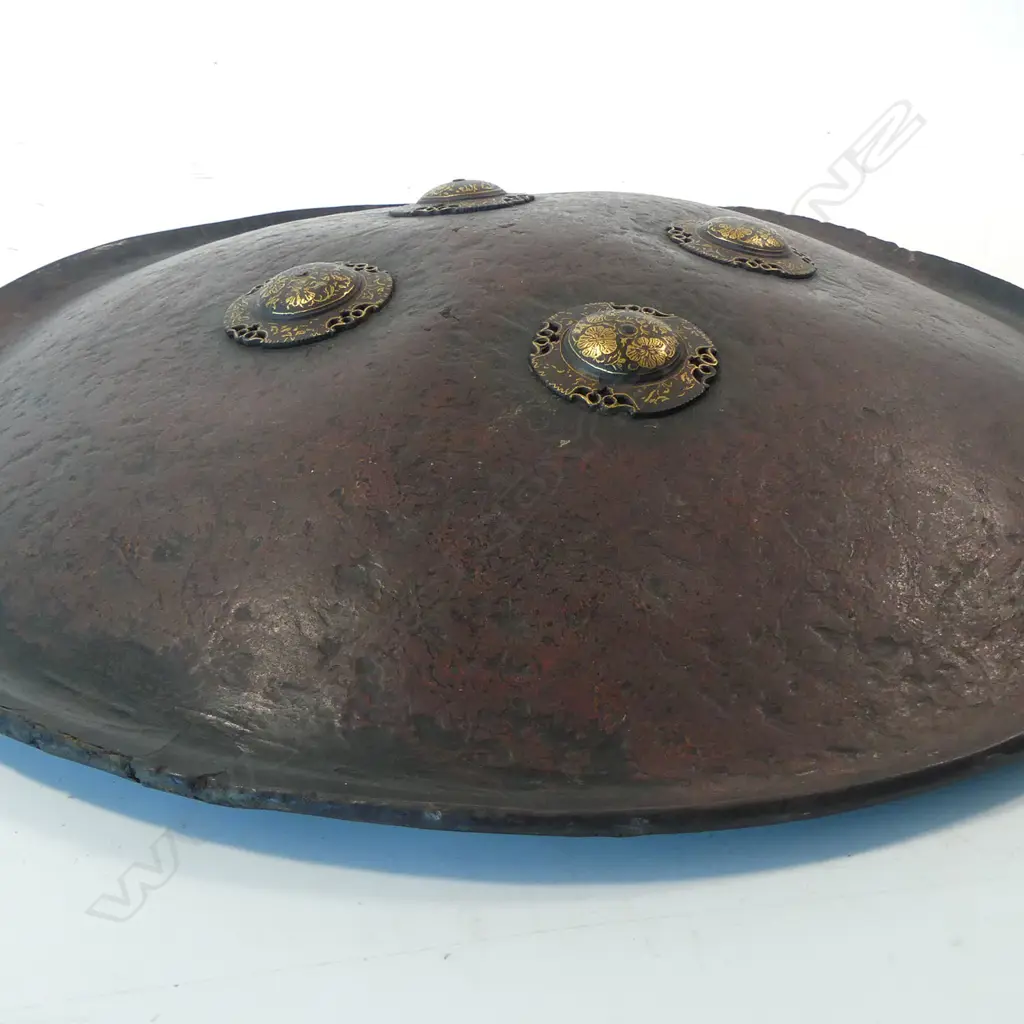 Round Indian Leather shield with four gold Damascened Bosses, Image 1++