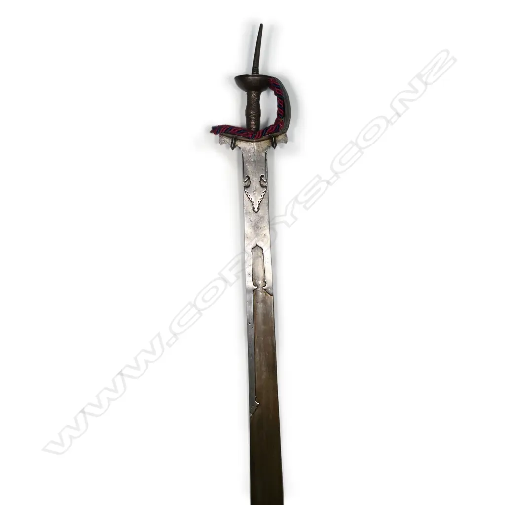 An Indian khanda sword, late 18th/ early 19thC, with fabric covered scabbard, Image 1++