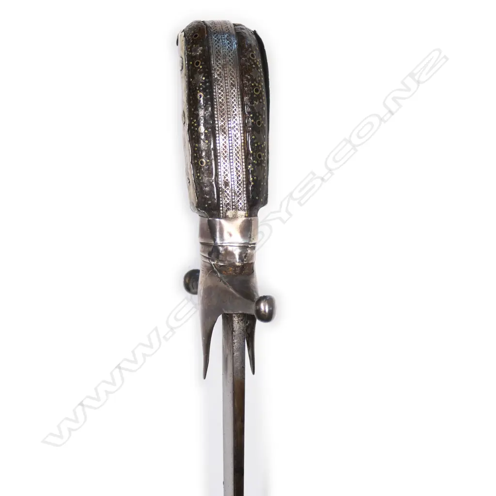 A 19thC Indo-Persian shamshir, the curved steel blade etched with Arabic cartouche, Image 1++