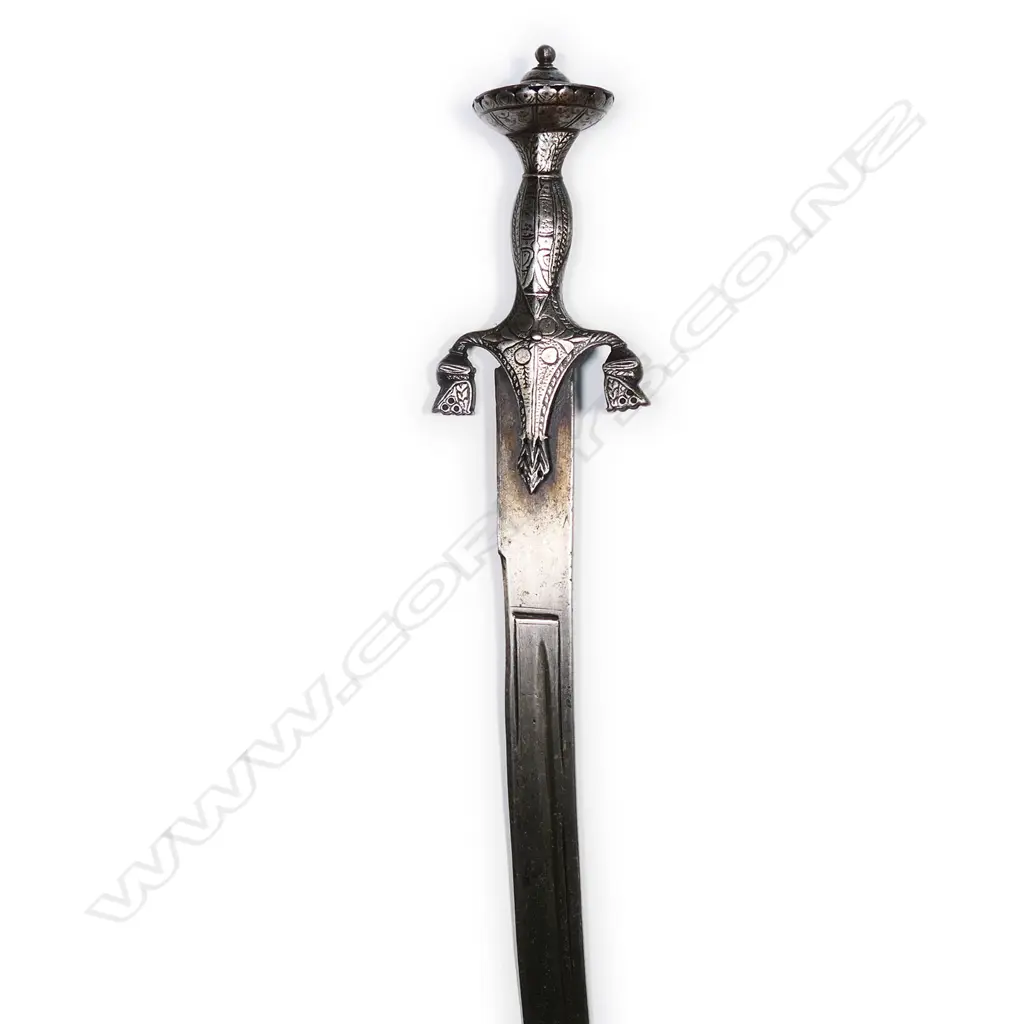 An Indian Palouar, with stout curved blade, single fuller and groove, Image 1++