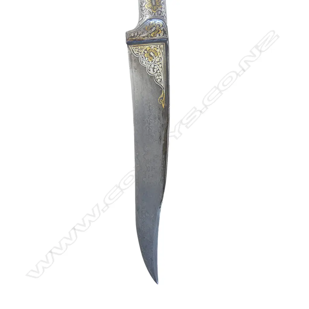 A 19thC Indian pesh kabz dagger with bird head shaped hilt, Image 1++
