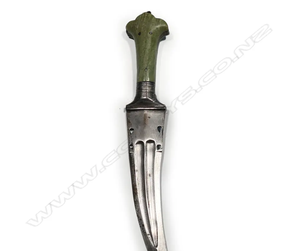 An 18th/19thC Persian Zirahbouk dagger with mail piercing tip, Image 1++