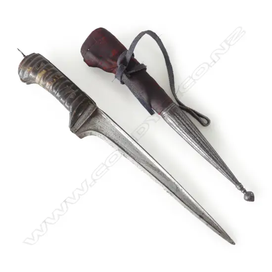 An Indo-Persian pesh kabz dagger, 18th/19thC,