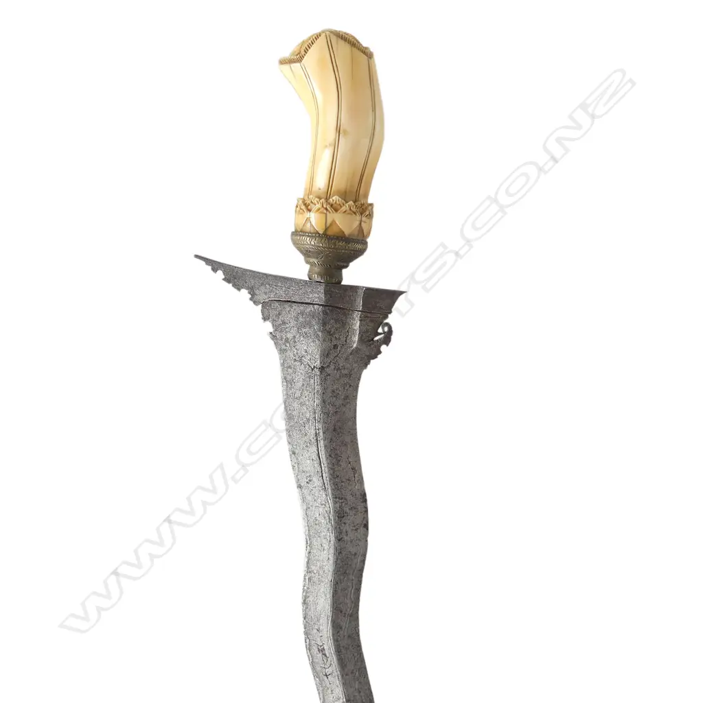 An Indonesian kris, with ivory handle carved with a lotus, Image 1++