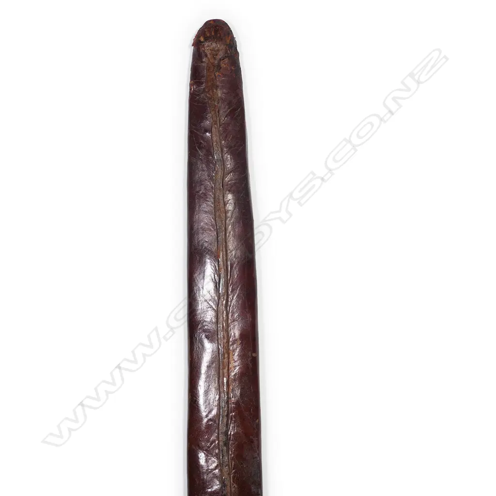 A Javanese heavy short sword, with bird’s head hilt, watered straight blade, Image 1++
