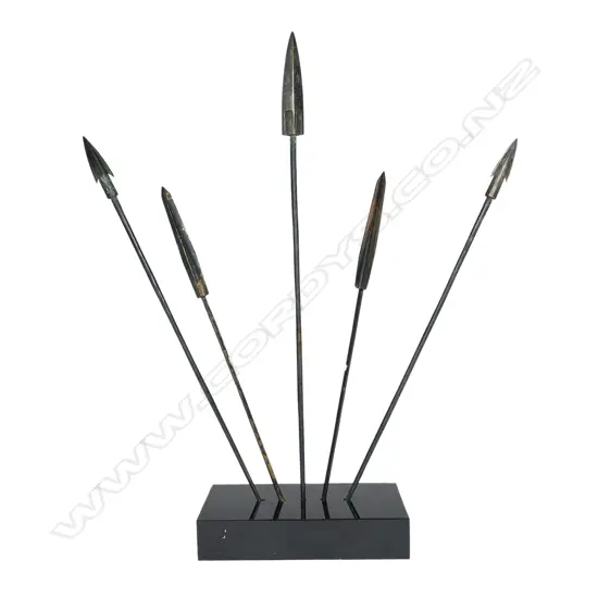 Five Chinese bronze arrow heads in Warring States style,