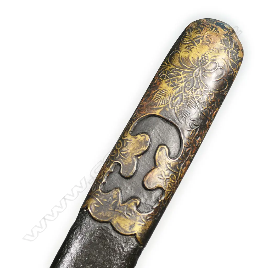A Chinese Ming dynasty style sword, with gilt bronze mounts on scabbard and hilt, Image 1++