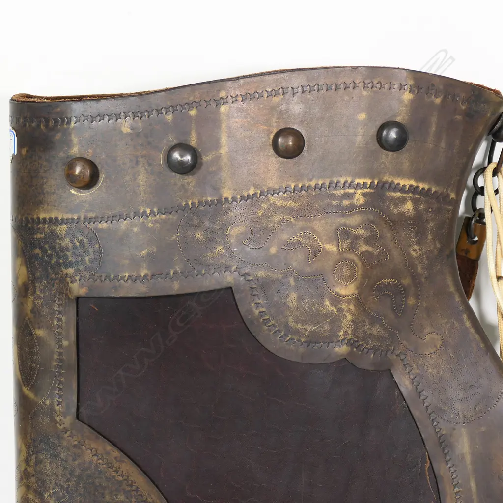 A Chinese/Mongolian Qing dynasty style leather and bronze bow case, Image 1++