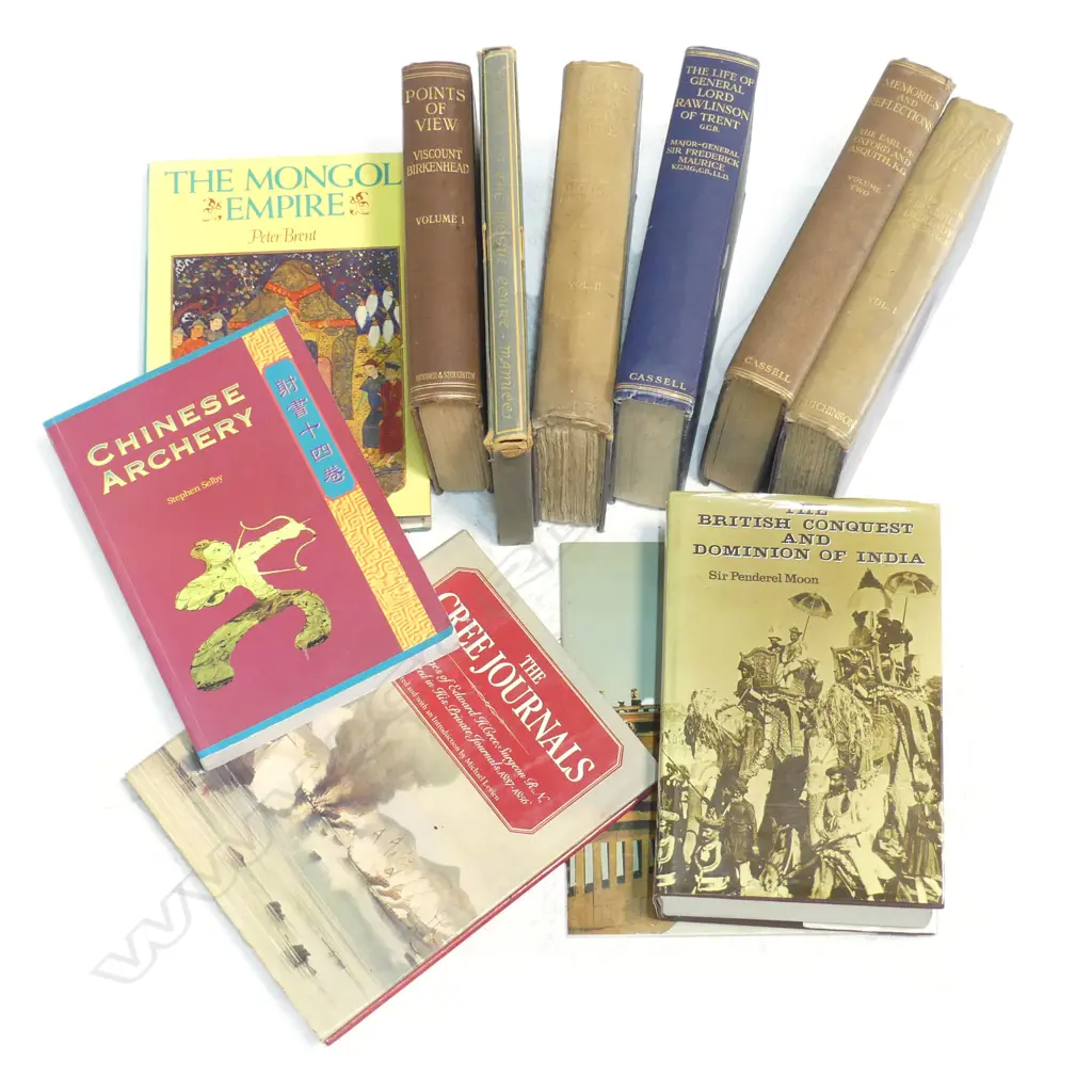 Box of books on military subjects, Image 1++