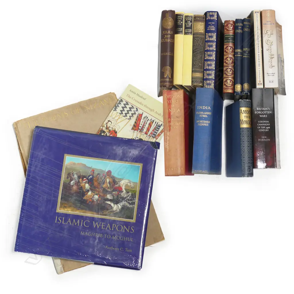 A box of mainly older military books, Image 1++