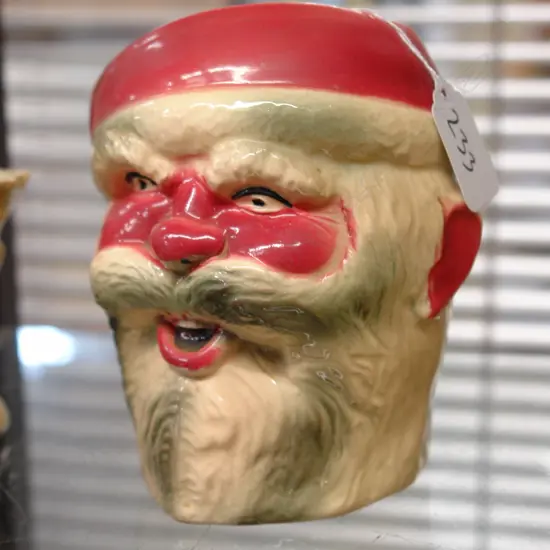 TITIAN 'SANTA' MUG