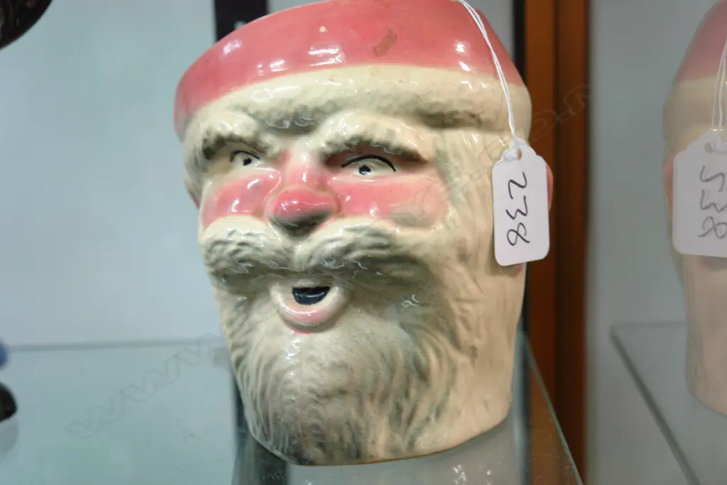 TITIAN 'SANTA' MUG Image 1++
