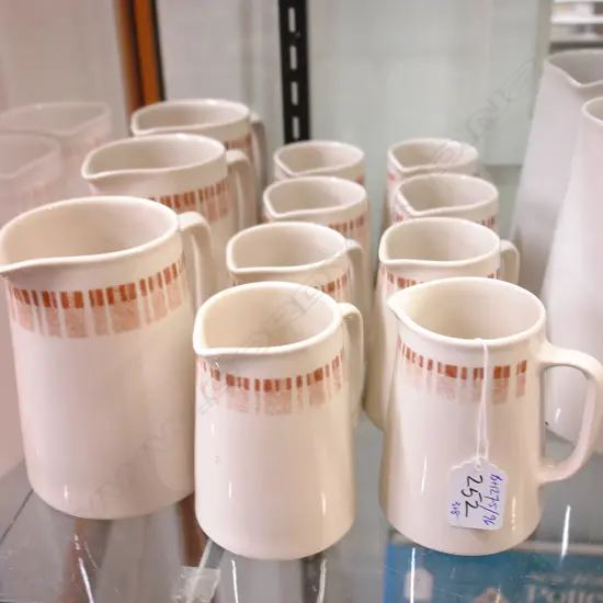 3 & 8 C.L. JUGS