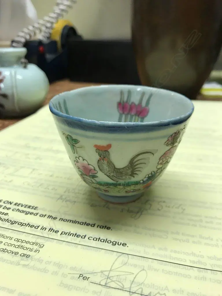 A small Chinese porcelain wine cup Image 1++