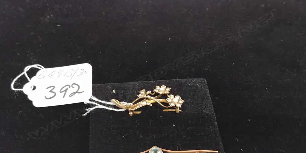 EDW SEED PEARL FLORAL BROOCH. VAL. $895 Image 1++