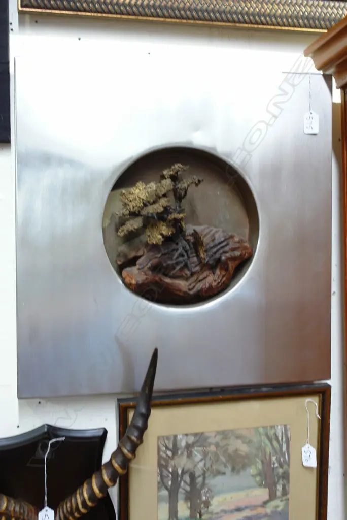 LG 1970S GNARLED WOOD IN ALUMINIUM ARTWORK Image 1++